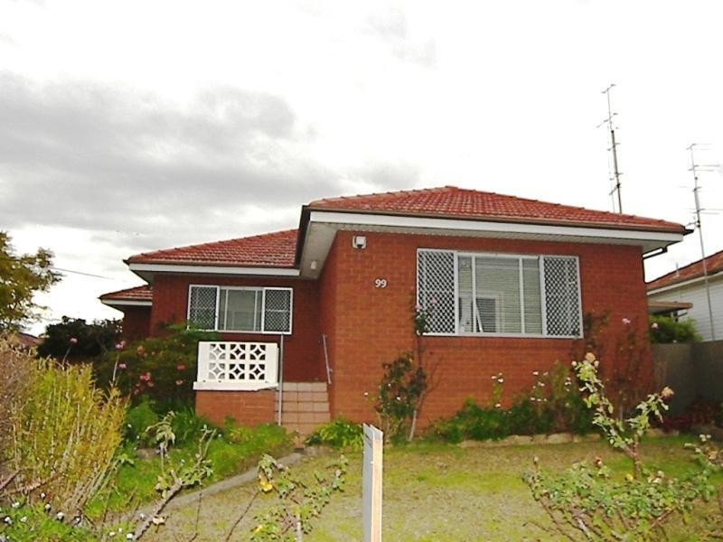 99 Emerson Road, Dapto NSW 2530