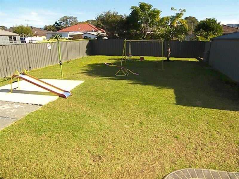 28 Brownsville Avenue, Dapto NSW 2530