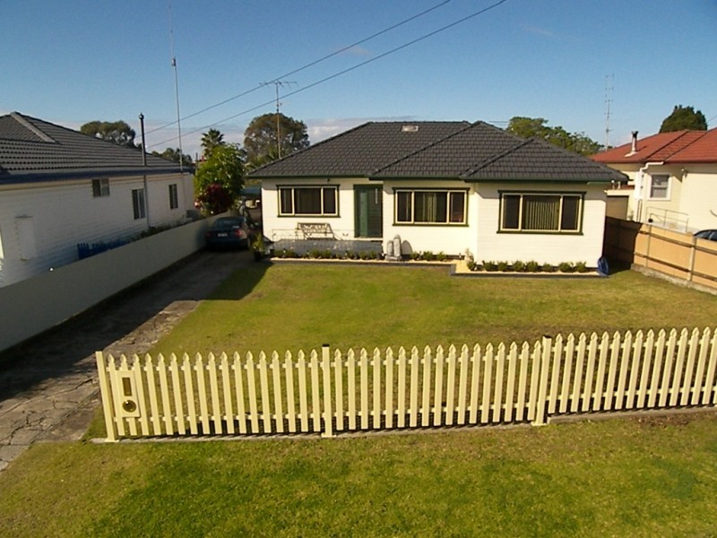 9 David Crescent, Fairy Meadow NSW 2519