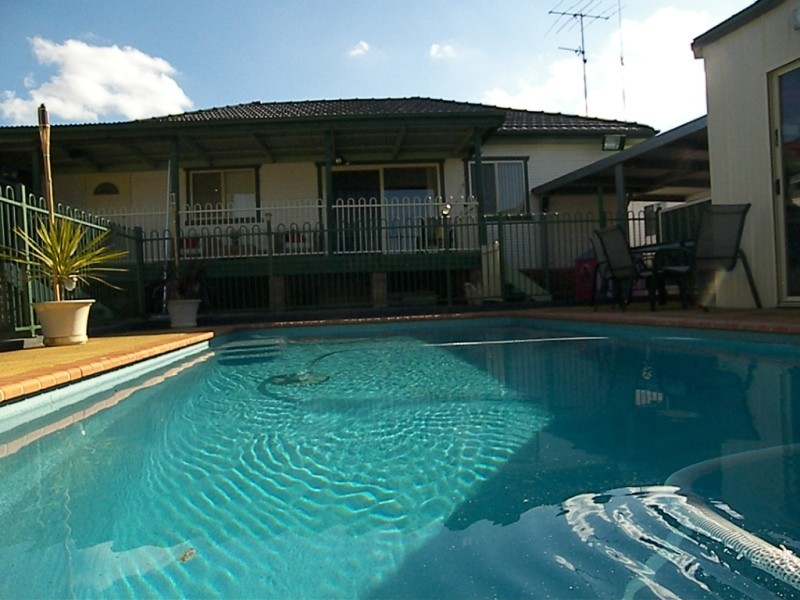 9 David Crescent, Fairy Meadow NSW 2519