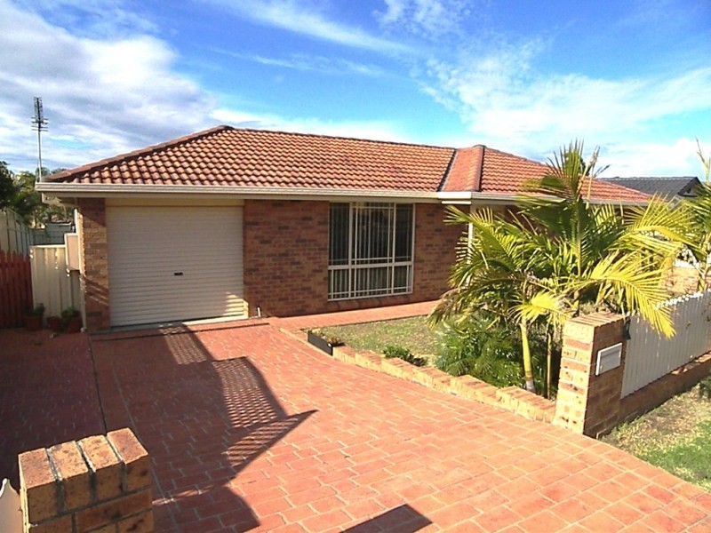 6 Weston Street, Albion Park NSW 2527