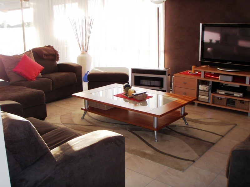 3 Booreea Boulevard, Cordeaux Heights NSW 2526