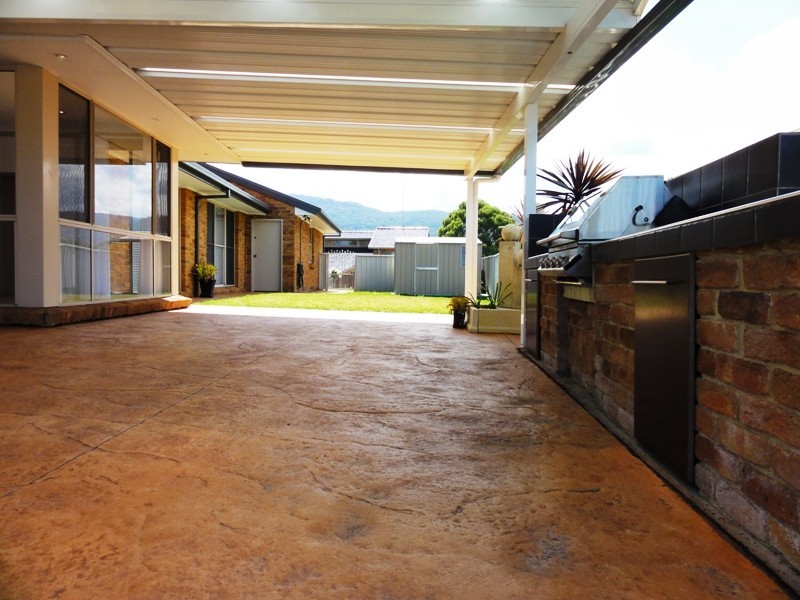 3 Booreea Boulevard, Cordeaux Heights NSW 2526