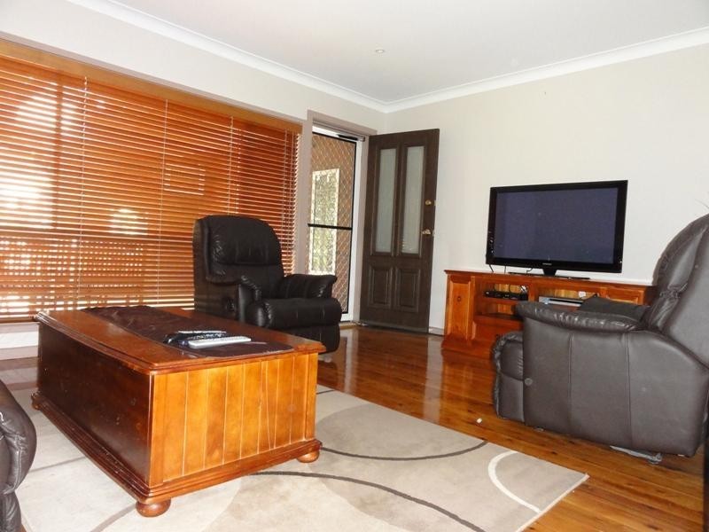 65 Lakelands Drive, Dapto NSW 2530