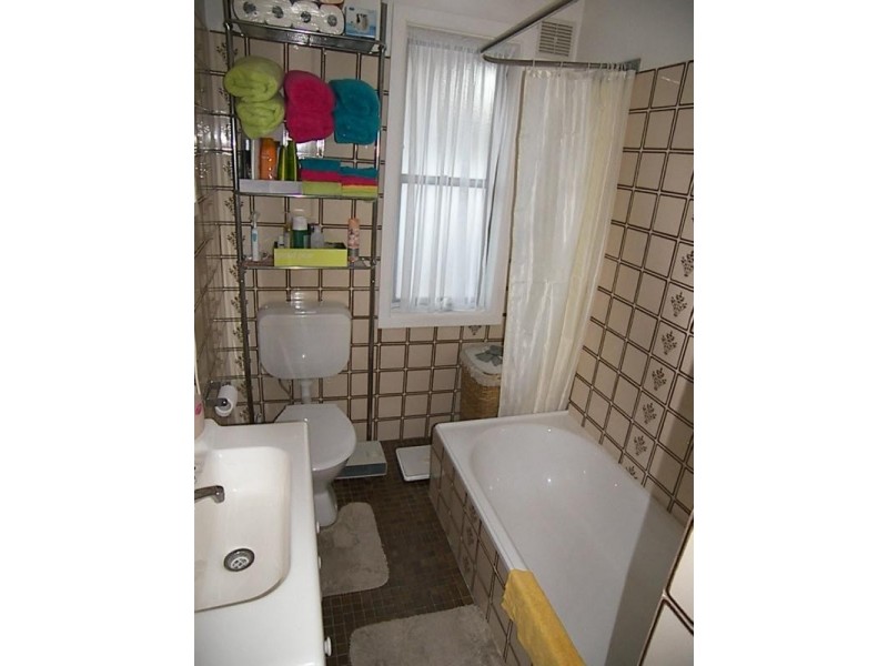 5 Aldinga Avenue, Dapto NSW 2530