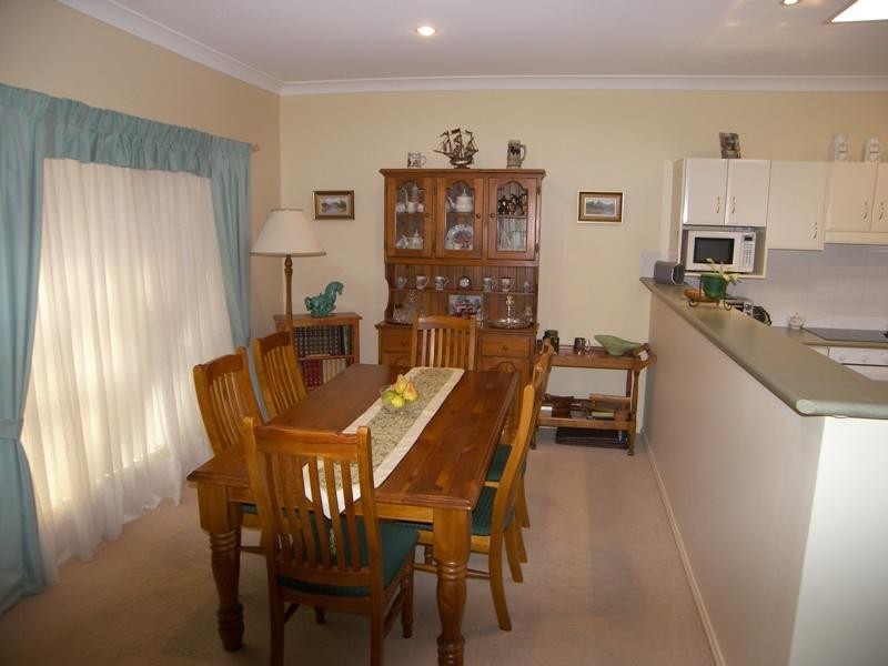 38 Delmont Place, Kanahooka NSW 2530