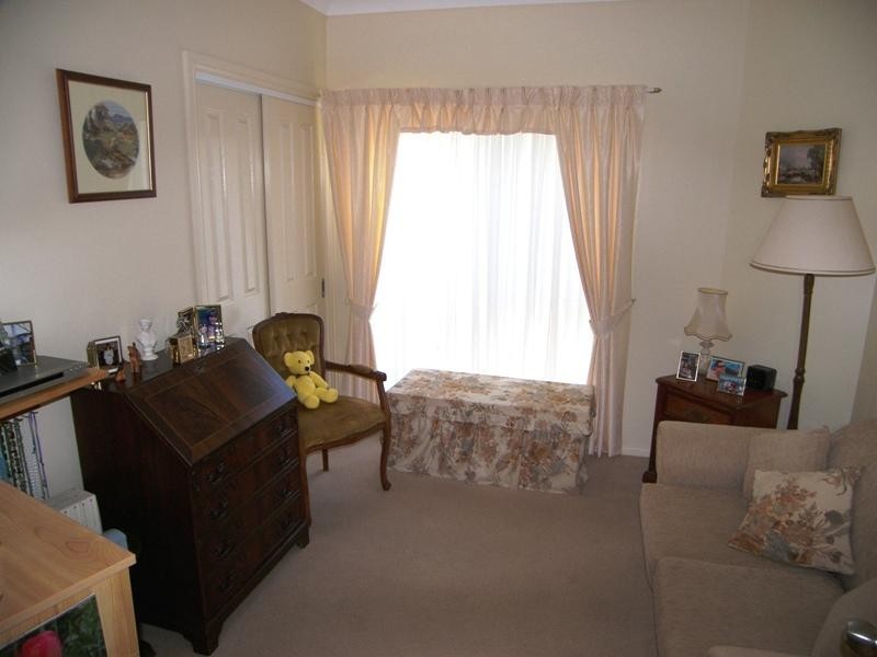 38 Delmont Place, Kanahooka NSW 2530