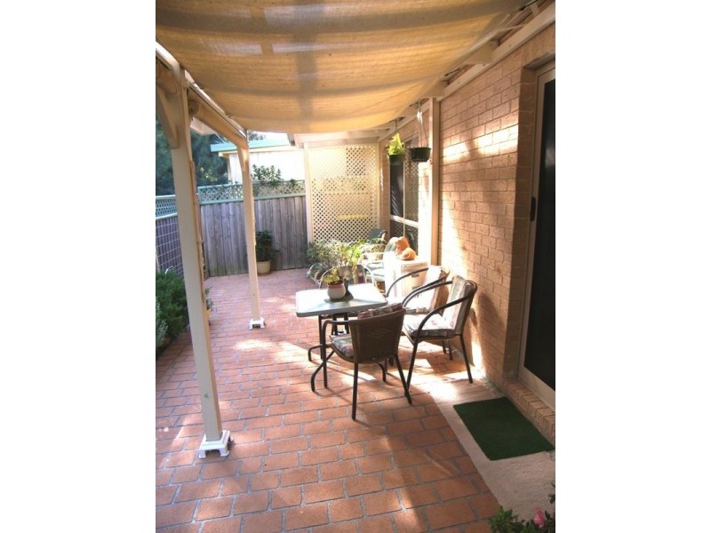 38 Delmont Place, Kanahooka NSW 2530