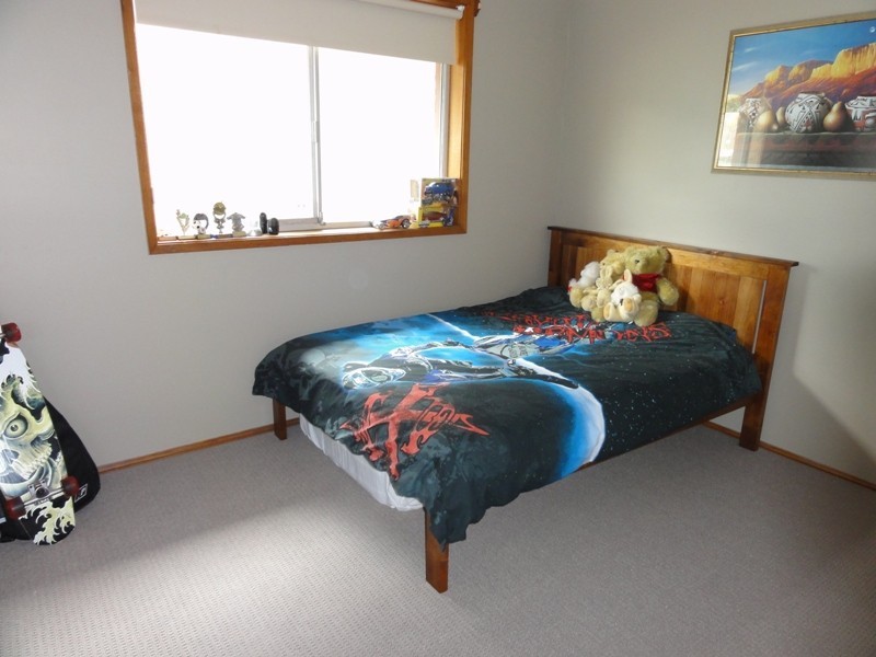 87 Kanahooka Road, Kanahooka NSW 2530
