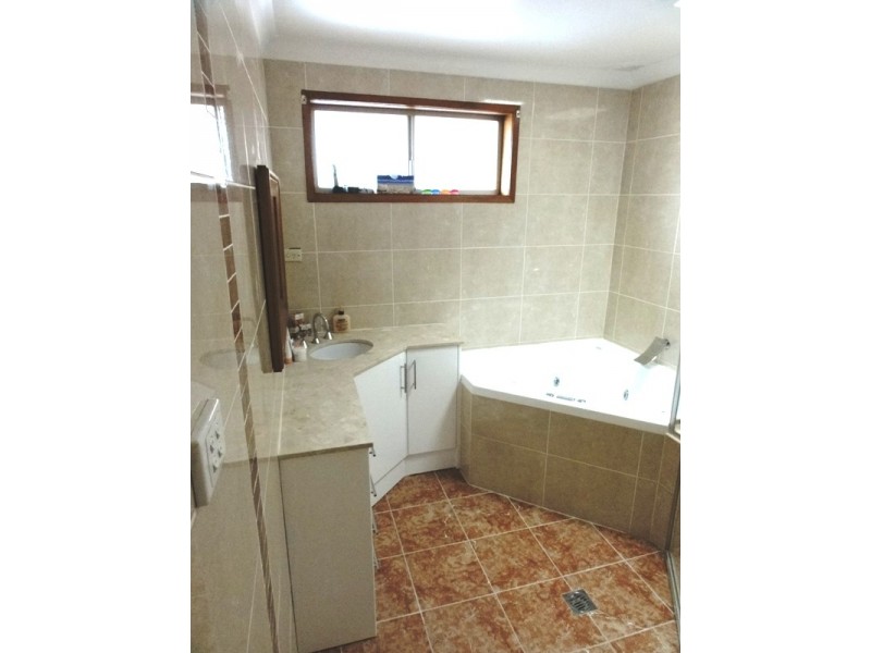 87 Kanahooka Road, Kanahooka NSW 2530