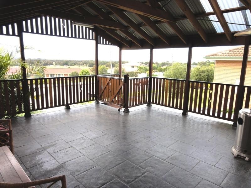 87 Kanahooka Road, Kanahooka NSW 2530