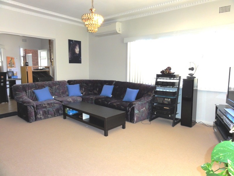 71 Coolabah Road, Dapto NSW 2530