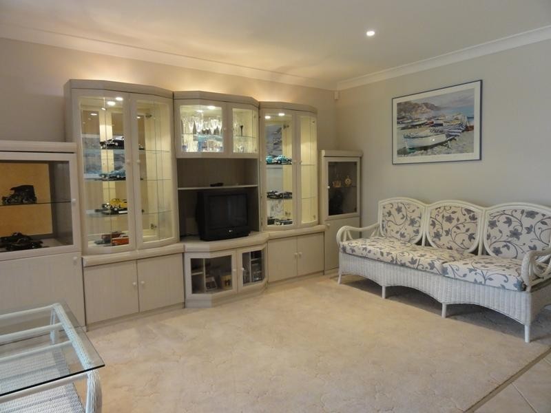 11 Felix Avenue, Horsley NSW 2530