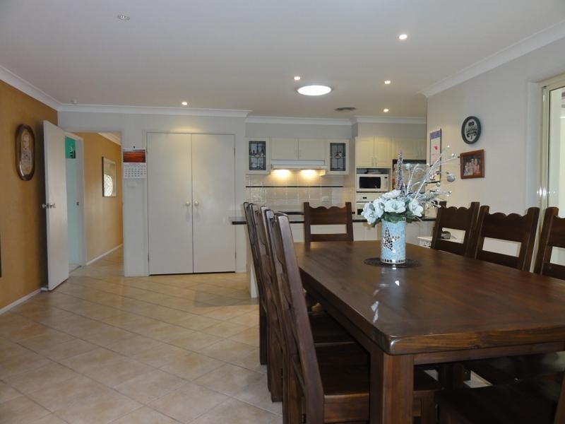 11 Felix Avenue, Horsley NSW 2530