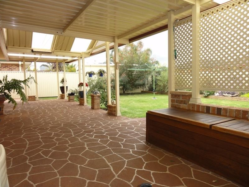 11 Felix Avenue, Horsley NSW 2530