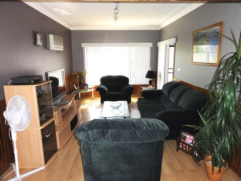 3 Craig Crescent, Dapto NSW 2530