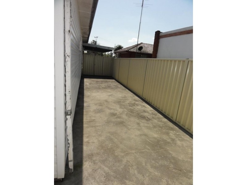 3 Craig Crescent, Dapto NSW 2530