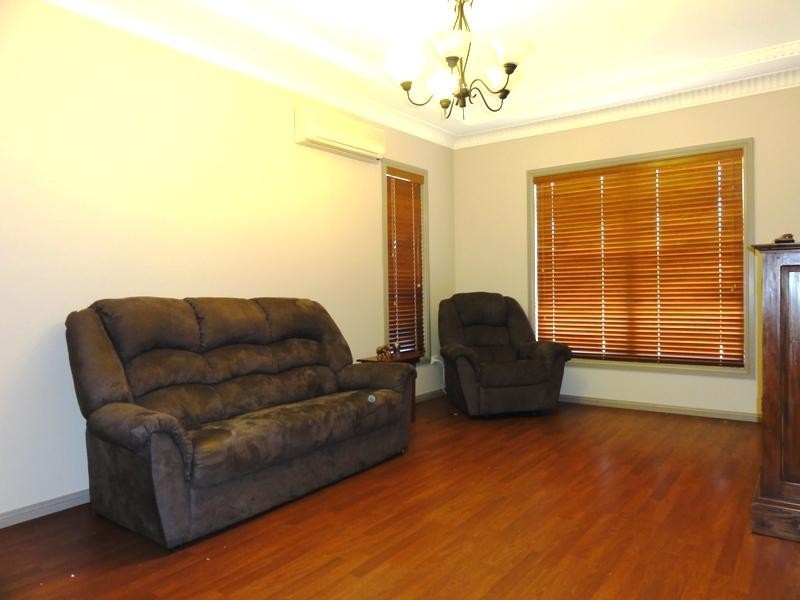 4 The Avenue, Bellambi NSW 2518