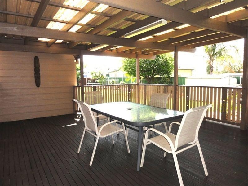 4 The Avenue, Bellambi NSW 2518