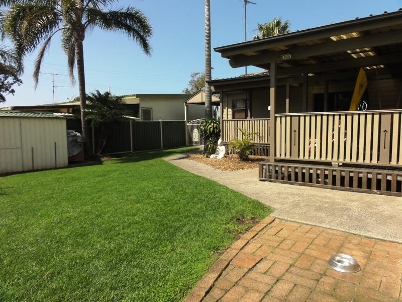 4 The Avenue, Bellambi NSW 2518