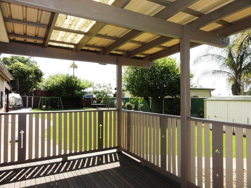 4 The Avenue, Bellambi NSW 2518