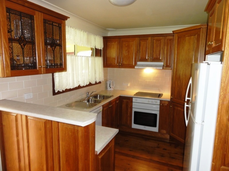 84 Tait Avenue, Kanahooka NSW 2530