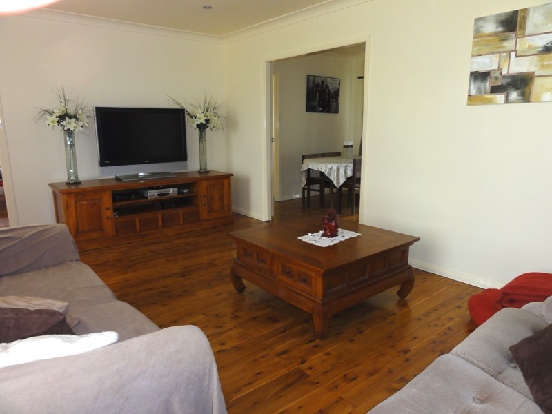 84 Tait Avenue, Kanahooka NSW 2530