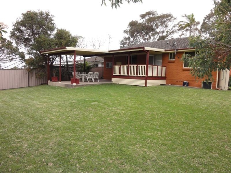 84 Tait Avenue, Kanahooka NSW 2530