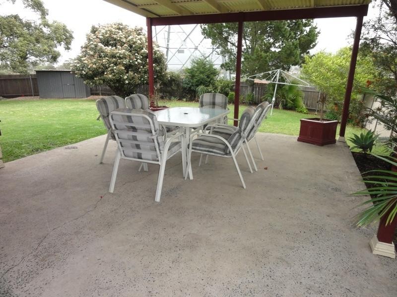 84 Tait Avenue, Kanahooka NSW 2530