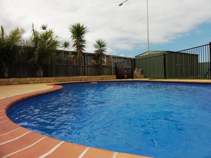 2 Riverpark Way, Horsley NSW 2530