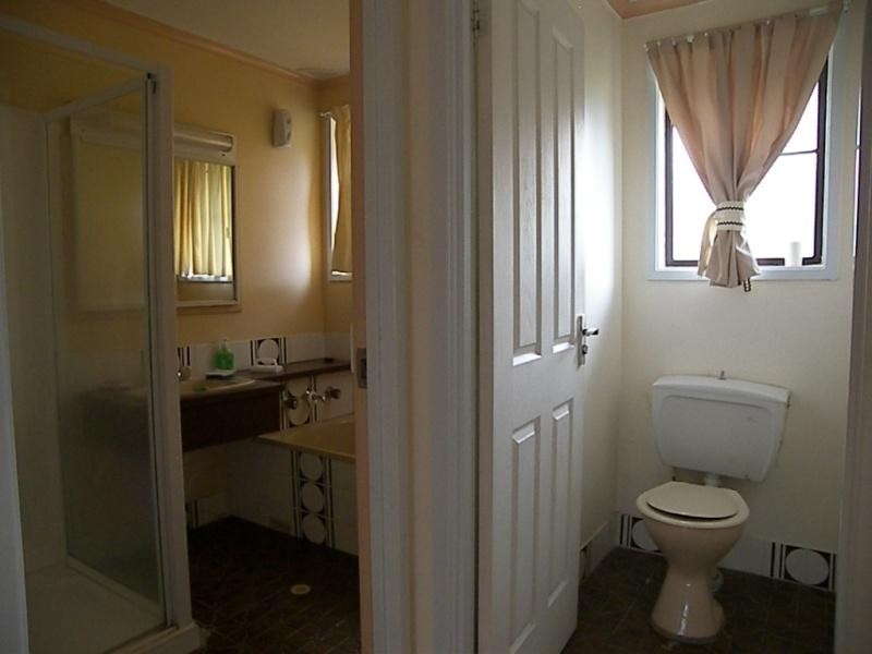 83 Stanley Avenue, Farmborough Heights NSW 2526