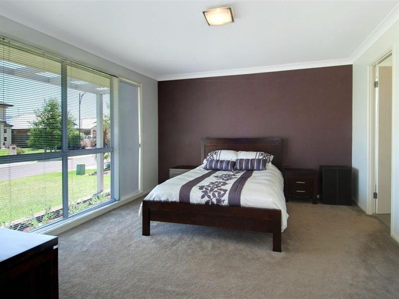 3 Athanlin Avenue, Haywards Bay NSW 2530