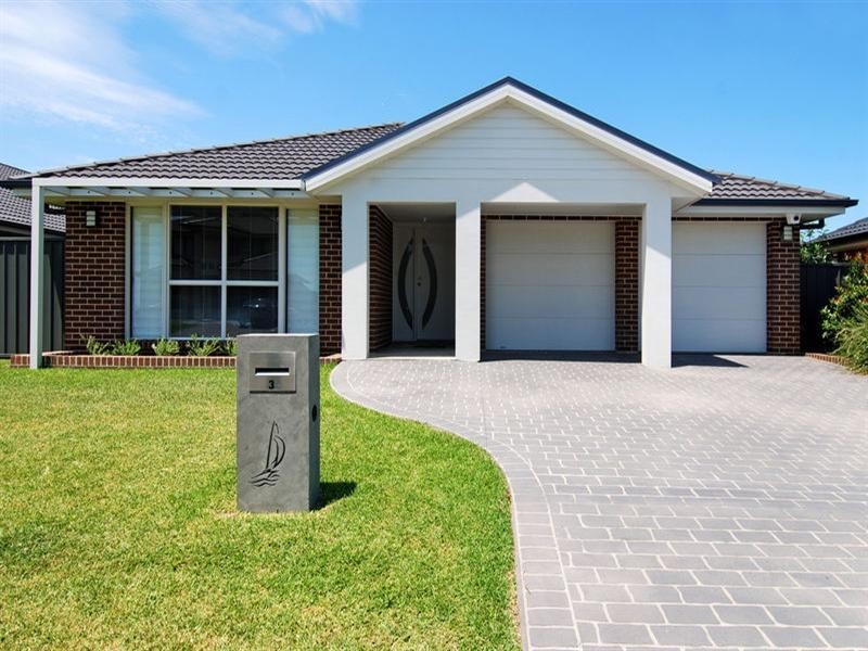 3 Athanlin Avenue, Haywards Bay NSW 2530