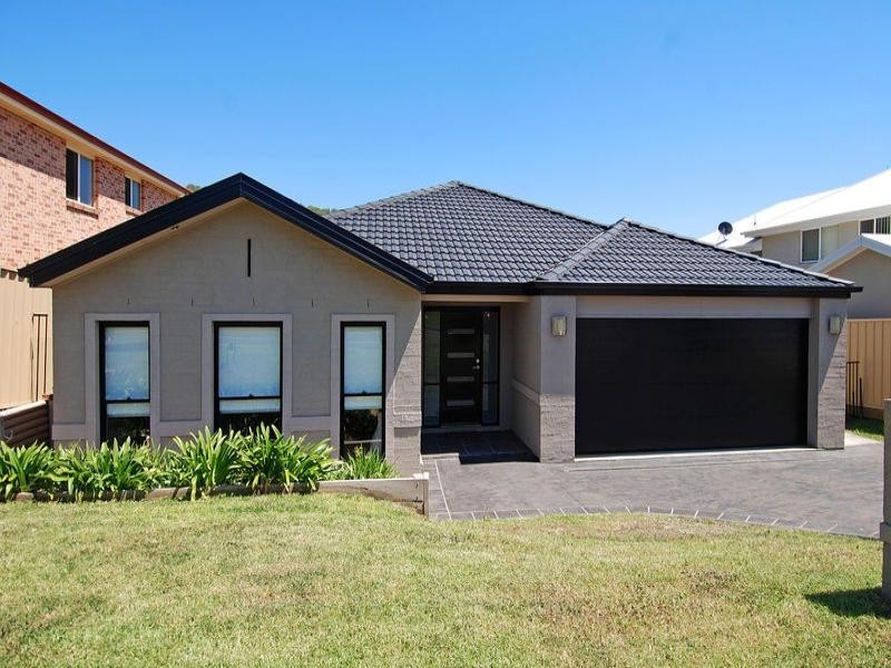 38 Ashburton Drive, Albion Park NSW 2527