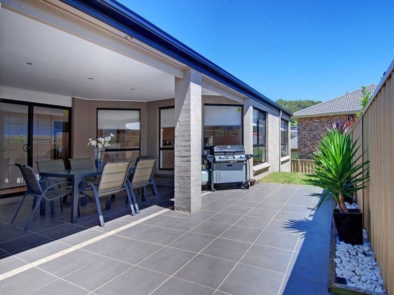 38 Ashburton Drive, Albion Park NSW 2527