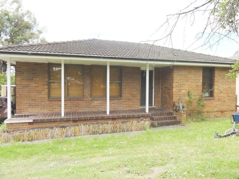 12 Byamee Street, Dapto NSW 2530