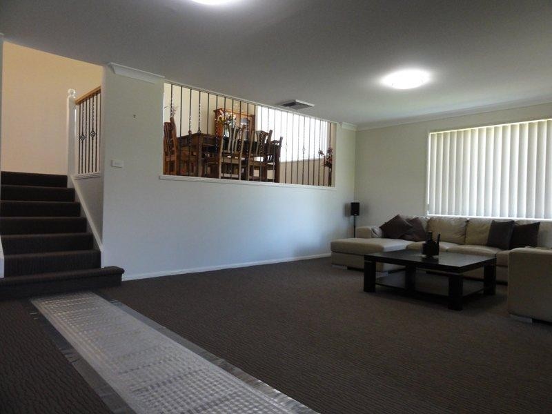 2 Dombarton Place,, Horsley NSW 2530