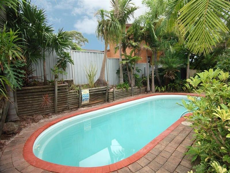 16 COMPTON Street, Dapto NSW 2530