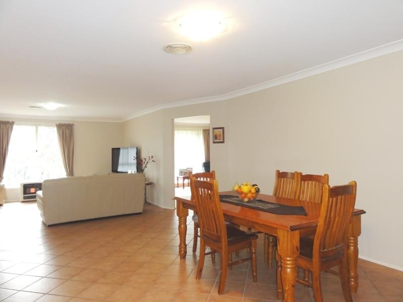 10 Napier Place, Albion Park NSW 2527