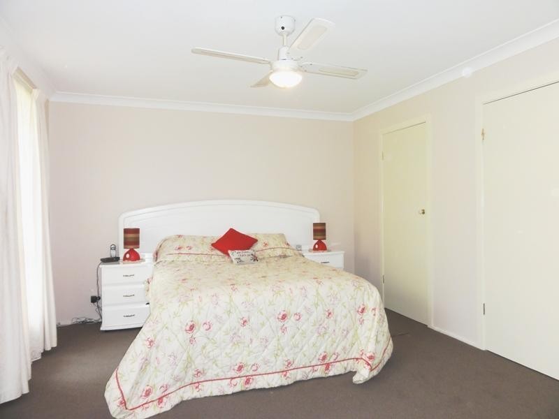 10 Napier Place, Albion Park NSW 2527