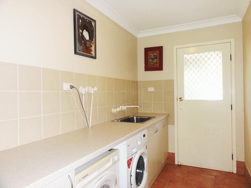 10 Napier Place, Albion Park NSW 2527