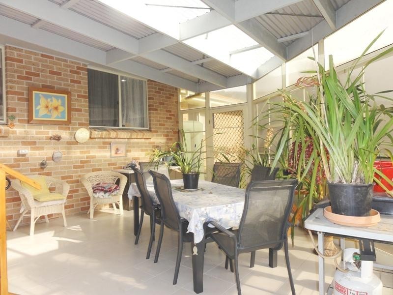 10 Napier Place, Albion Park NSW 2527