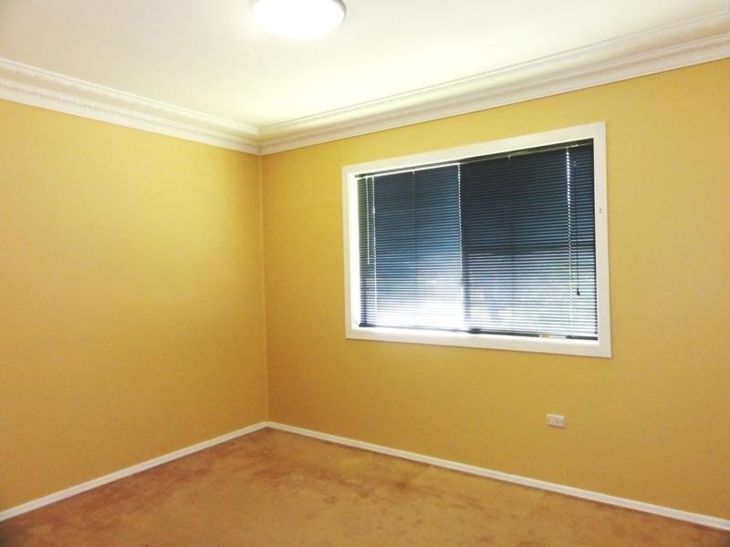 2 Cambridge Road, Dapto NSW 2530