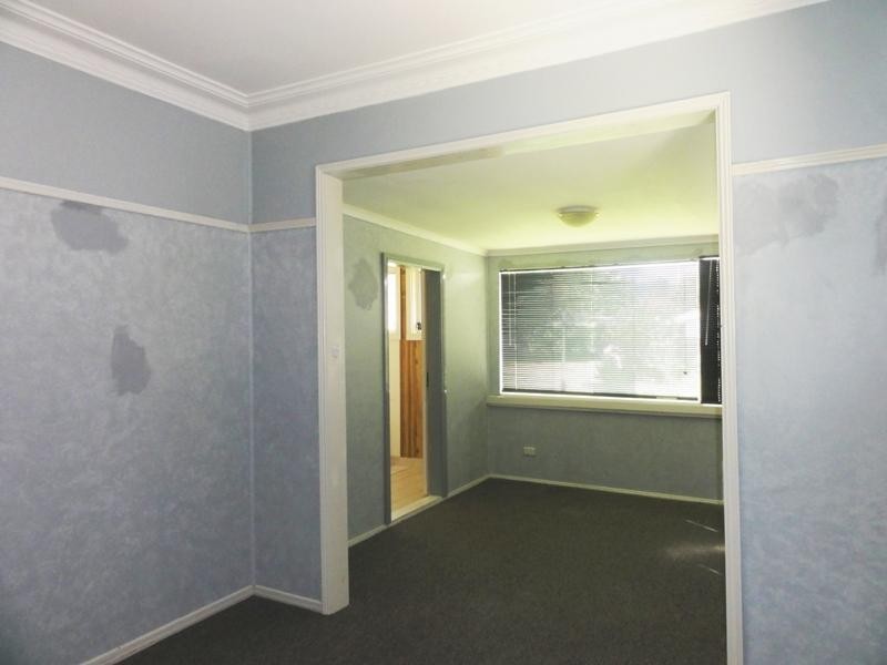 2 Cambridge Road, Dapto NSW 2530