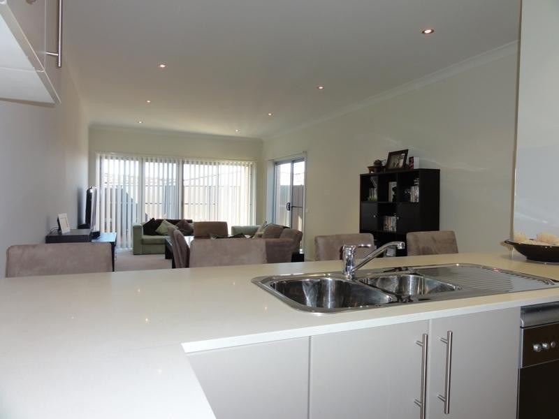 6/162 Kanahooka Road, Kanahooka NSW 2530