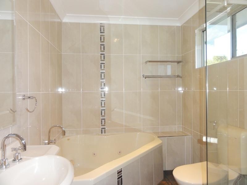 47 Brigadoon Circuit, Oak Flats NSW 2529