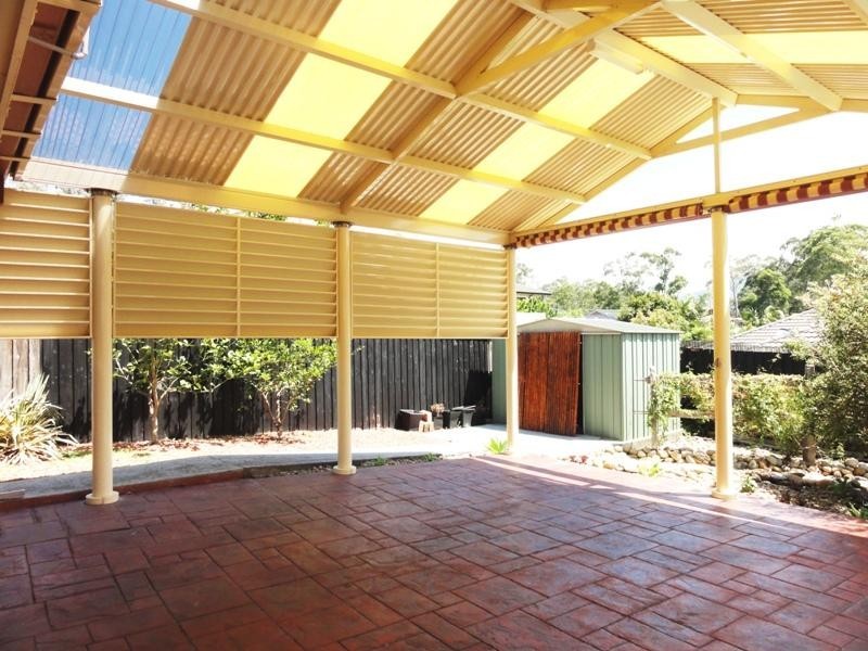 15 Mundoonen Crescent, Horsley NSW 2530