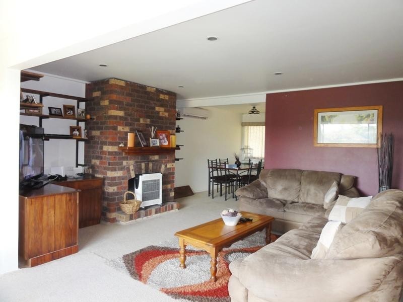 14 William Beach Road, Kanahooka NSW 2530