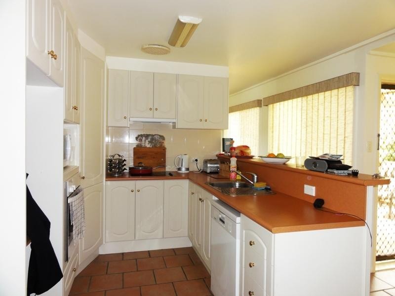 14 William Beach Road, Kanahooka NSW 2530