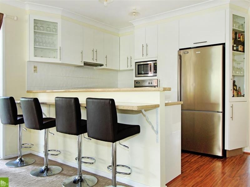 28 Jenail Place, Horsley NSW 2530